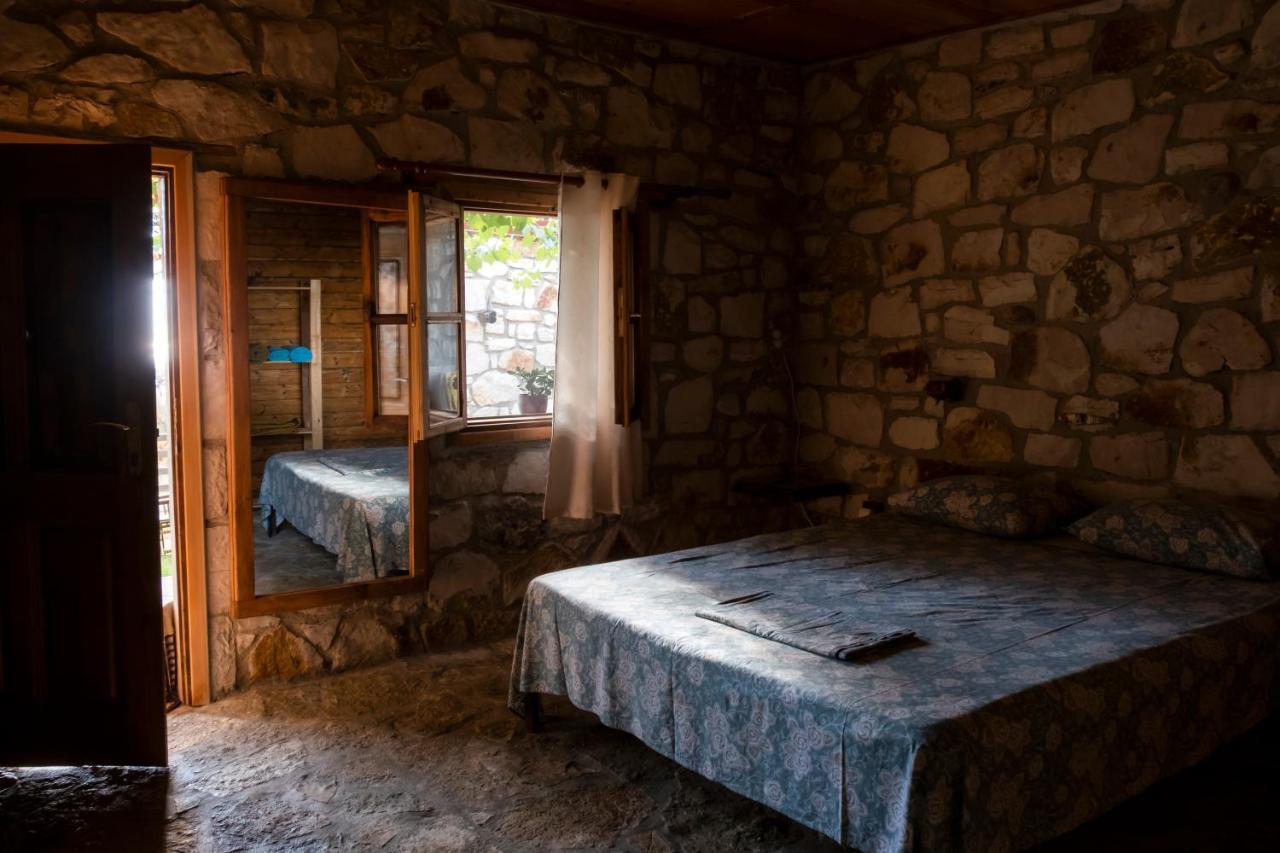 Filoxenia - The Place Of Experience Himare Exterior foto